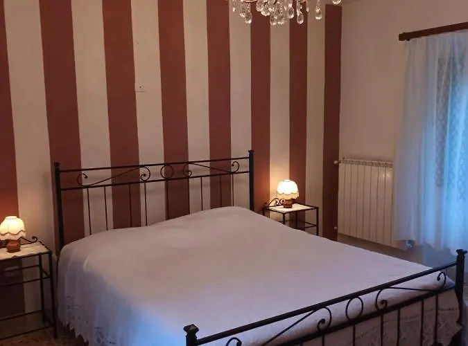 Casolare Trombacco Fabbriche di Vergemoli